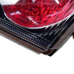 LANTERNA TRASEIRA DIREITA LANCER 2010 A 2019 QUEBRADA