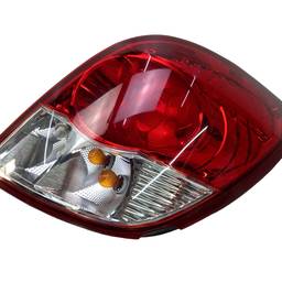 LANTERNA TRASEIRA DIREITA CAPTIVA 2008 A 2012 QUEBRADA