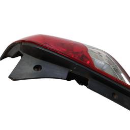 LANTERNA TRASEIRA DIREITA CAPTIVA 2008 A 2012 QUEBRADA