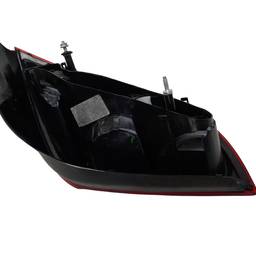 LANTERNA TRASEIRA ESQUERDA CELTA 2007 A 2015 CRISTAL