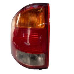 LANTERNA TRASEIRA ESQUERDA S10 1995 A 2000 COM DETALHES