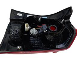 LANTERNA TRAS ESQ ETIOS HATCH 2013 A 2021C/ NEBLINA SEM FURO