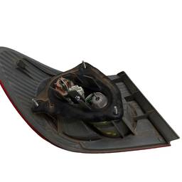 LANTERNA TRAS DIR COROLLA 2003 A 2008 (CANTO) PISCA AMBAR 