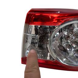 LANTERNA TRASEIRA DIR COROLLA 2012 A 2014 (CANTO) QUEBRADA