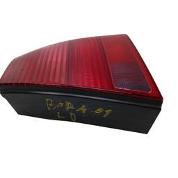 LANTERNA TRASEIRA DIREITA BORA 2001 A 2007 VERMELHA RE FOME