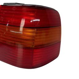 LANTERNA TRASEIRA DIREITA PASSAT 1993 A 1997 SEDAN CANTO