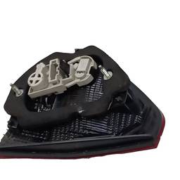 LANTERNA TRASEIRA DIREITA VOYAGE G6 G7 (MALA) ORIGINAL