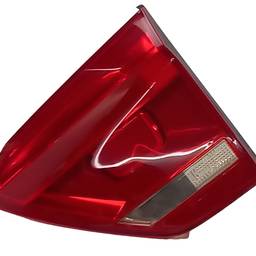 LANTERNA TRASEIRA DIREITA FOX 2015 A 2022 (MALA)