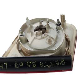 LANTERNA TRASEIRA DIREITA JETTA 2007 A 2010 (MALA)