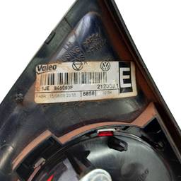 LANTERNA TRAS ESQ GOLF 2008 A 2013 (MALA) VERMELHA QUEBRADA