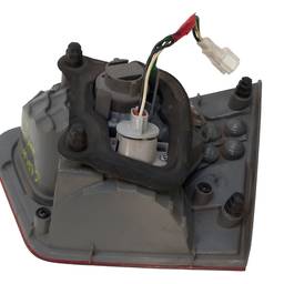 LANTERNA TRASEIRA ESQUERDA CERATO 2010 A 2013 (MALA)