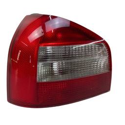 LANTERNA TRASEIRA ESQUERDA AUDI A3 2001 2002 A 2006