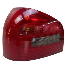 LANTERNA TRASEIRA ESQUERDA AUDI A3 1997 1998 A 2000