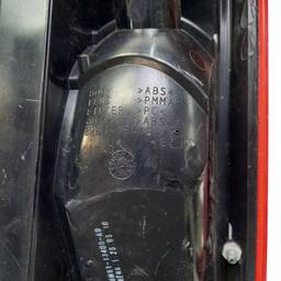 LANTERNA TRASEIRA ESQ FOCUS HATCH 2009 A 2013 COM DETALHES