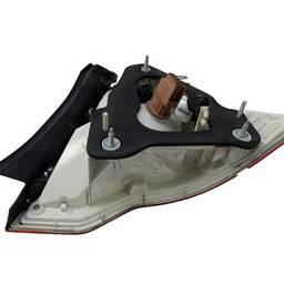 LANTERNA TRASEIRA ESQUERDA FUSION 2010 A 2012 QUEBRADA