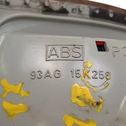  LANTERNA TRASEIRA DIREITA ESCORT ZETEC 1997 A 2002 MALA