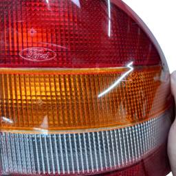 LANTERNA TRASEIRA DIREITA MONDEO SW 1993 A 2000 CANTO