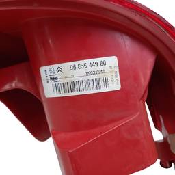 LANTERNA TRASEIRA DIREITA HOGGAR 2010 A 2014 COM DETALHES