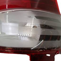 LANTERNA TRASEIRA DIREITA  MOBI 2017/ COM DETALHES