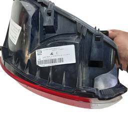 LANTERNA TRASEIRA ESQUERDA MOBI 2017/ COM DETALHES