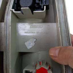 LANTERNA TR DIREITA FIORINO 86/13 / PICK UP TRICOLOR