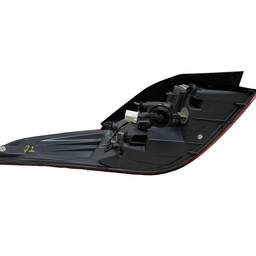 LANTERNA TRASEIRA DIR ELANTRA 2012 A 2016 (CANTO) QUEBRADA