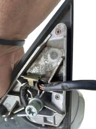 RETROVISOR ESQUERDO PASSAT 2006 A 2010 PISCA QUEBRADO