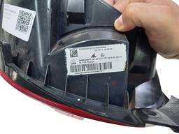 LANTERNA TRASEIRA ESQUERDA MOBI 2017/ COM DETALHES