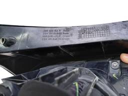 LANTERNA TRASEIRA DIREITA SANDERO 2015 A 2020 COM RISCOS