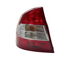 LANTERNA TRAS ESQ FOCUS SEDAN 2009 A13 BIC MODELO ESPORTIVO