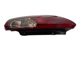 LANTERNA TRASEIRA DIREITA PUNTO 08/12 COM DETALHES