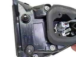 LANTERNA TRASEIRA DIREITA COROLLA 2020 2021/ (MALA) C/ LED