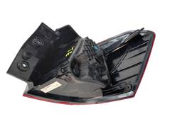 LANTERNA TRASEIRA ESQUERDA SPIN 2019/ BORDA VER (CANTO) ORIG