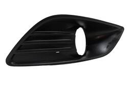 GRADE MOLDURA MILHA DIREITO FOCUS 2010 A 2013