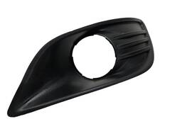 GRADE MOLDURA MILHA DIREITO FOCUS 2010 A 2013