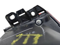 LANTERNA T/E COROLLA 20/ (CANTO) S/ LED CONSERTO NO SUPORTE