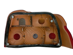 LANTERNA TRASEIRA ESQUERDA ESCORT EUROPEU 1993 A 1996