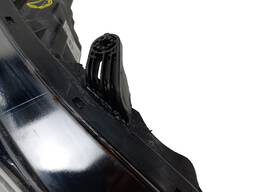 FAROL DIREITO HB20 13/19 MÁSCARA NEGRA CONSERTO NOS SUPORTE