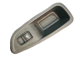 Moldura c/Botão Vidro Tras esq Fiat Argo/Cronos 2017-22