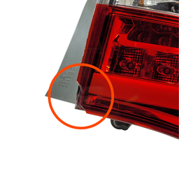 LANTERNA TRASEIRA DIREITA COROLLA 2015 A 2017 (CANTO) (LER)