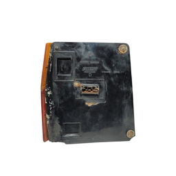 LANTERNA TRASEIRA DIREITA UNO 1984 A 2004 C/ LUZ RÉ (LER)