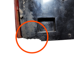 LANTERNA TRASEIRA DIREITA UNO 1984 A 2004 C/ LUZ RÉ (LER)