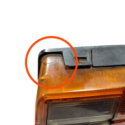 LANTERNA TRASEIRA DIREITA UNO 1984 A 2004 C/ LUZ RÉ (LER)