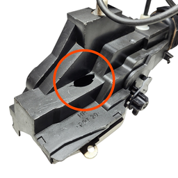 FECHADURA PORTA DIANTEIRA DIREITA CLASSE A 1999 A 2005 (LER)