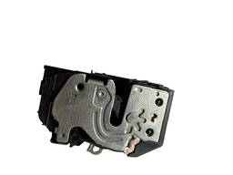 FECHADURA PORTA DIANT DIREITA MOBI STRADA 2020/ C/ TRAVA ELÉ