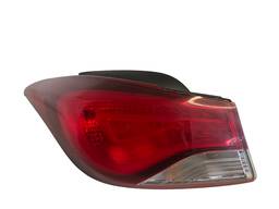 Lanterna Traseira Esquerda Elantra 17/18 (AVARIA)