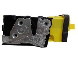 FECHADURA PORTA TRASEIRA DIREITA SPORTAGE 2017 A 2022