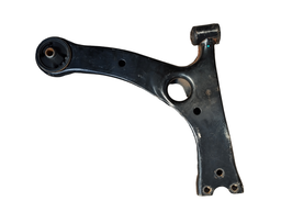 Bandeja Balança Inferior direita  Toyota Corolla