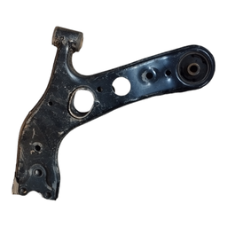 bandeja dianteira direita RAV4