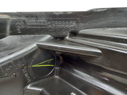 FAROL DIREITO SPIN 2019/ ELÉTRICO C/ LED SUPORTE QUEBRADO